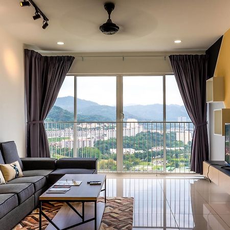 Southwest Island Suite By D Imperio Homestay Bayan Lepas Exteriör bild